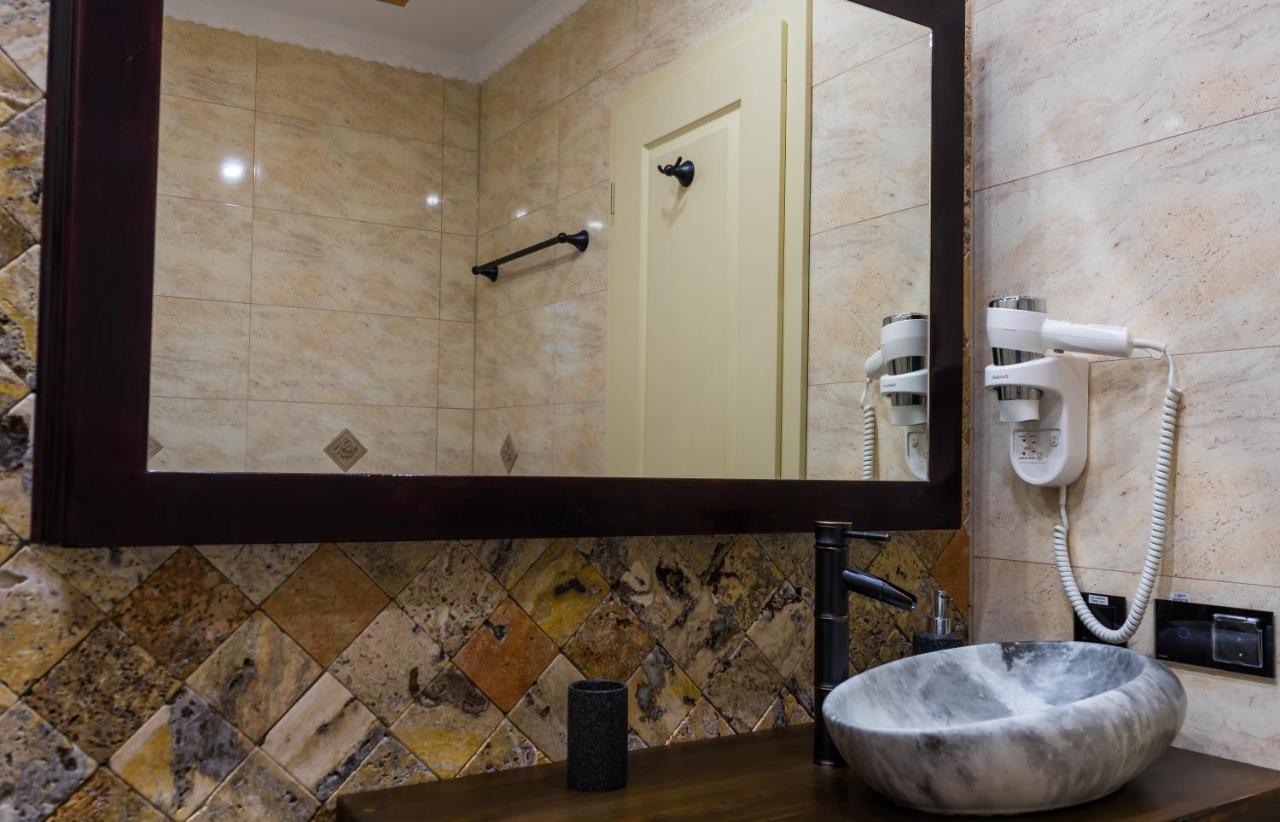 Cyborg Flat Petrosani Apartment Exterior photo